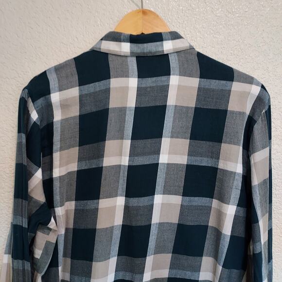 🔴3/$25 Volcom Teal Blue Plaid Long Sleeve Button Size M - Picture 7 of 10